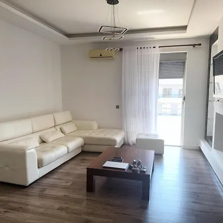 Sea & Mountain View Penthouse Daire Orikum